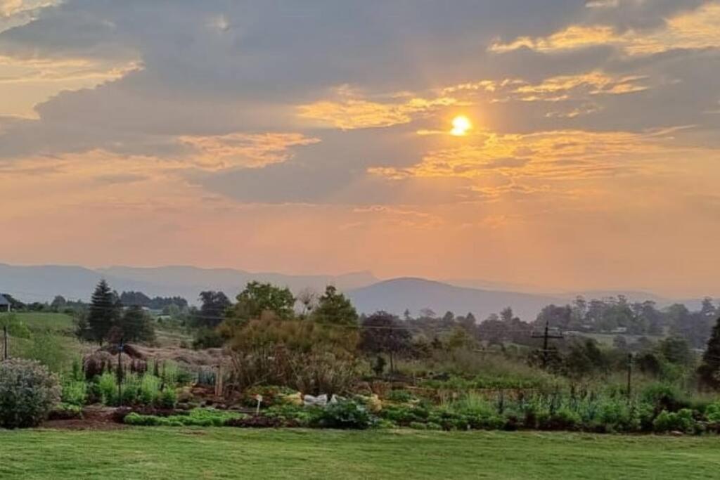Upmarket Off Grid Cottage On Organic Farm In Secure Estate Howick Exterior photo
