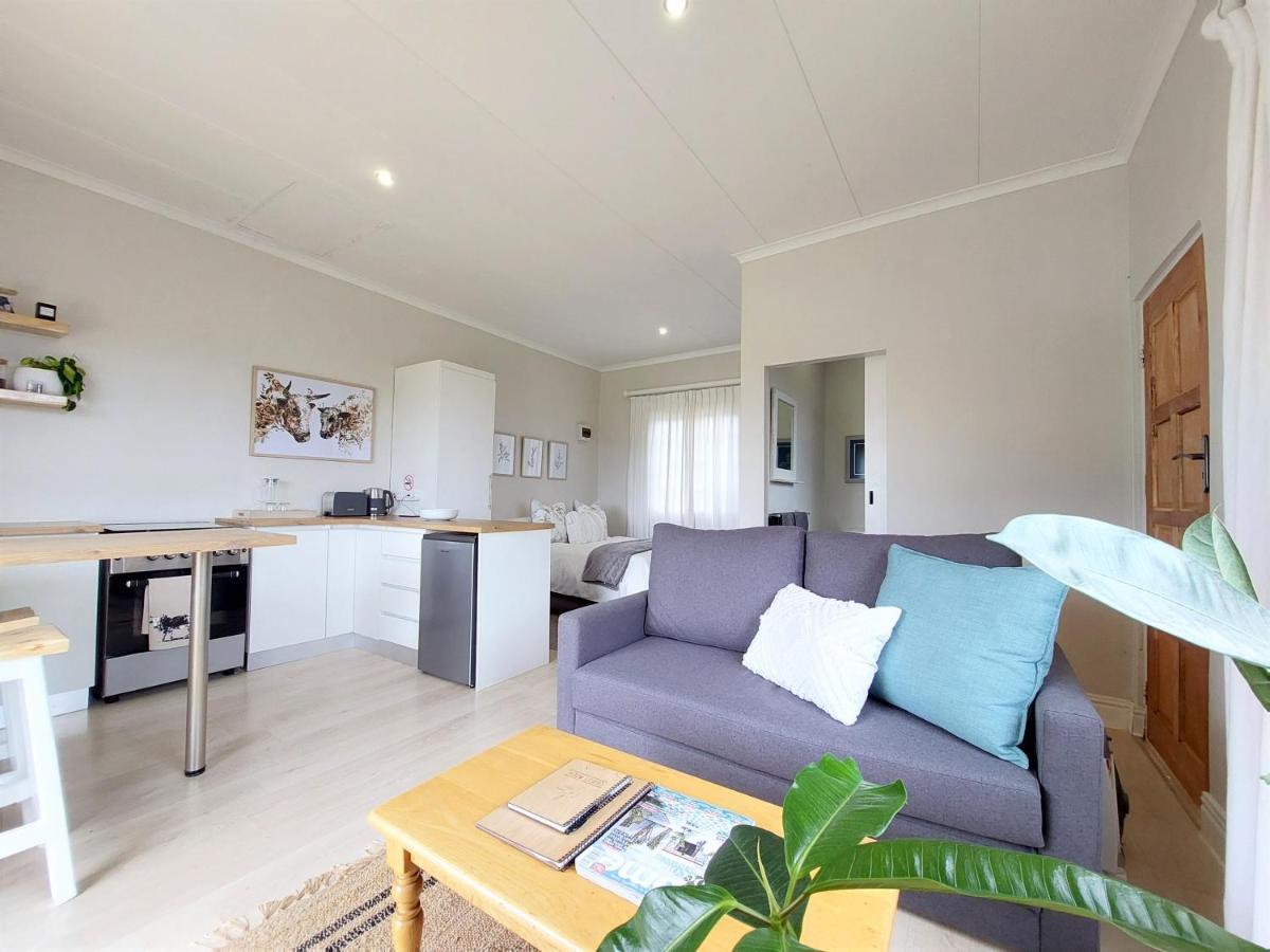 Upmarket Off Grid Cottage On Organic Farm In Secure Estate Howick Exterior photo